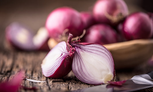 Trik Memotong Bawang Merah Tanpa Menangis